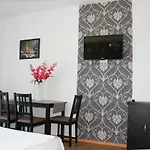 B&B Happy Rose 3*
