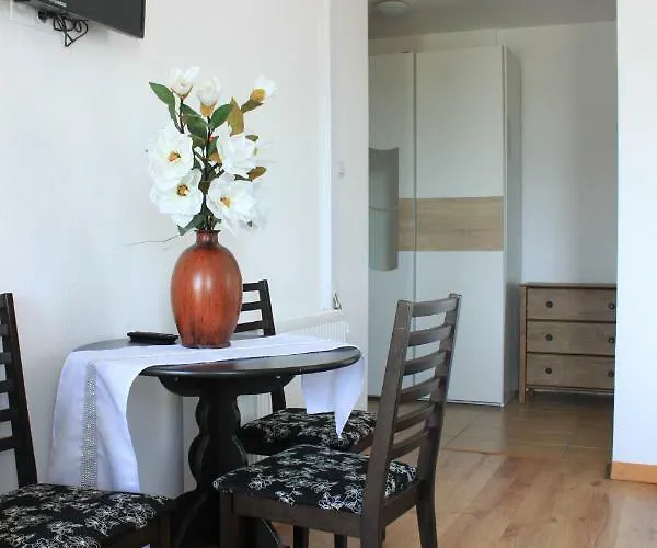 Couette-café Happy Rose 4*