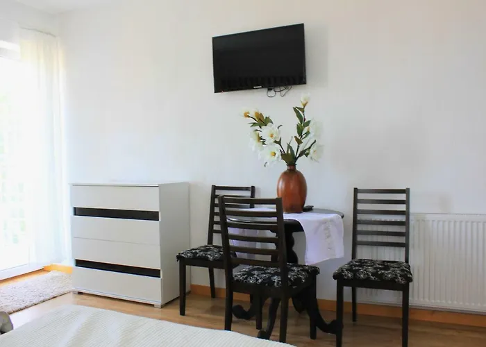 Couette-café Happy Rose 4*